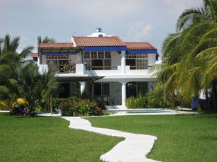 memories feed ui iphone